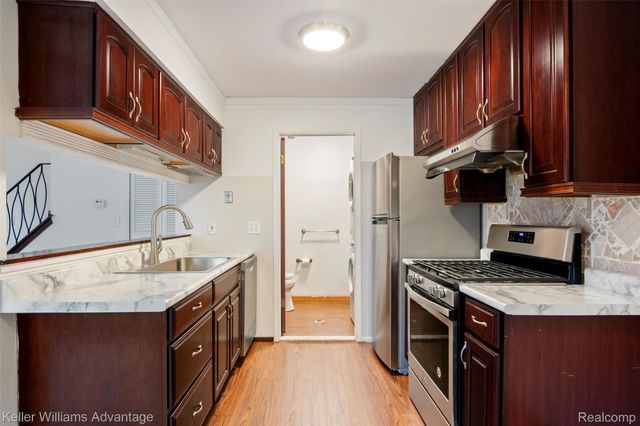 38088 Sherwood Street, Westland, MI 48185