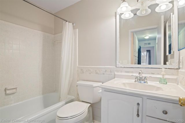 38088 Sherwood Street, Westland, MI 48185