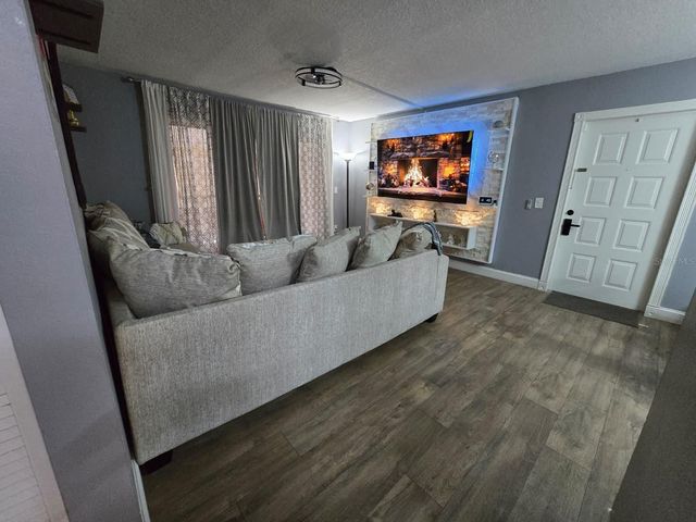 1624 S PINE RIDGE CIRCLE D2, Sanford, FL 32773