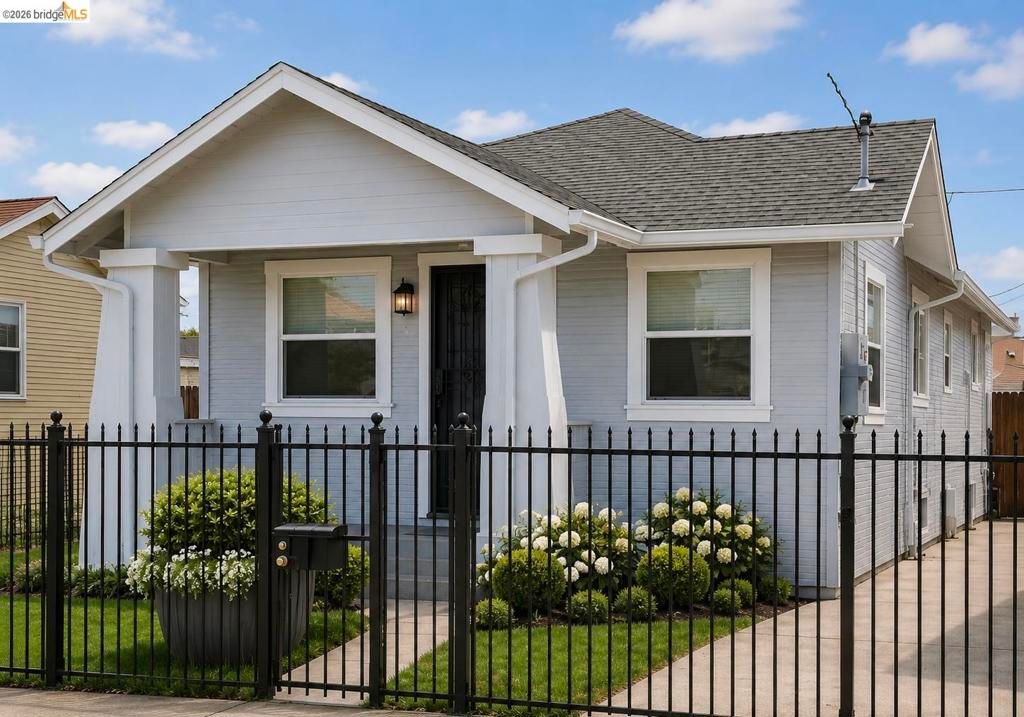 Image 1 of property listing at 1614 72Nd Ave, Oakland, CA 94621
