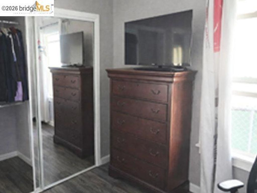 Image 17 of property listing at 1614 72Nd Ave, Oakland, CA 94621