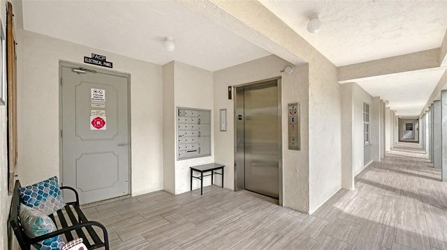 4340 FALMOUTH DRIVE 206, Longboat Key, FL 34228