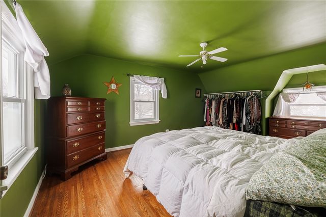 166 Thorncliffe Drive, Irondequoit, NY 14617