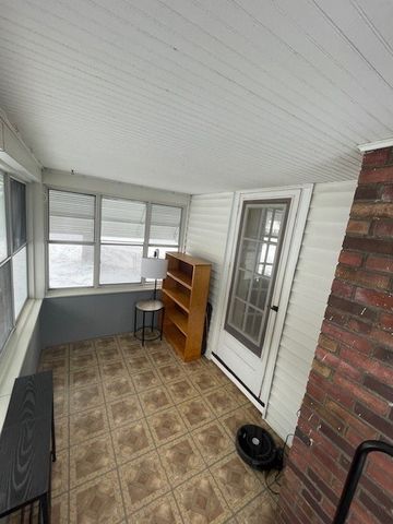 166 Thorncliffe Drive, Irondequoit, NY 14617