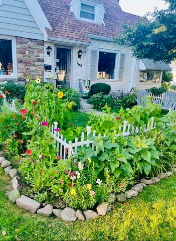 166 Thorncliffe Drive, Irondequoit, NY 14617