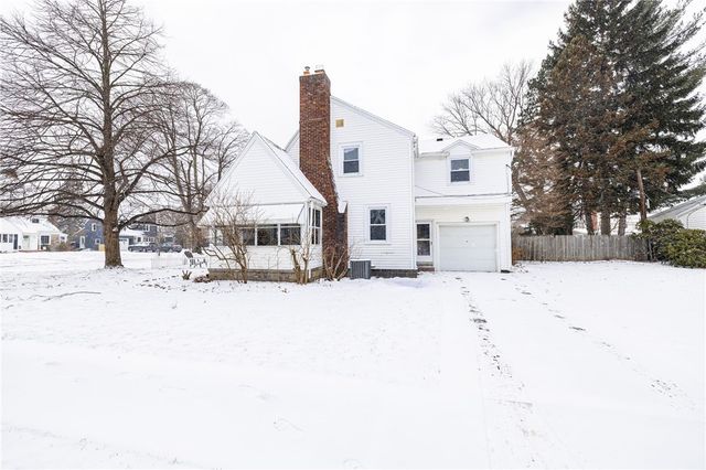 166 Thorncliffe Drive, Irondequoit, NY 14617