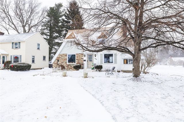 166 Thorncliffe Drive, Irondequoit, NY 14617