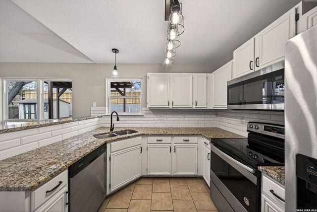 12127 Stoney Pond, San Antonio, TX 78247