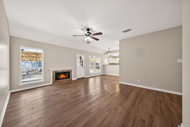 12127 Stoney Pond, San Antonio, TX 78247