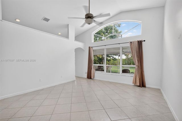 10624 Plainview Cir, Boca Raton, FL 33498