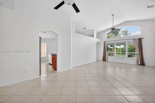 10624 Plainview Cir, Boca Raton, FL 33498