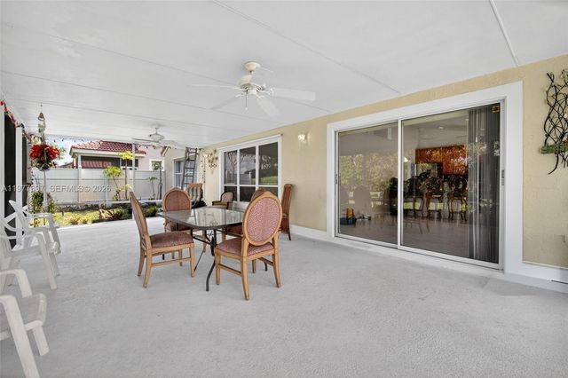 10624 Plainview Cir, Boca Raton, FL 33498