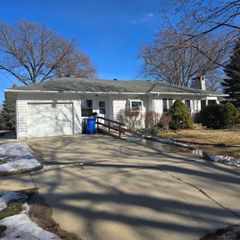 1705 Owen Street, Charles City, IA 50616