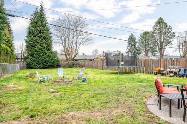 3102 Hemlock Street, Longview, WA 98632