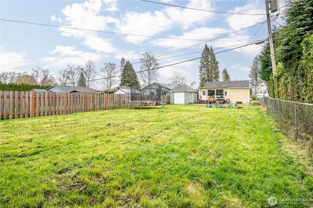 3102 Hemlock Street, Longview, WA 98632