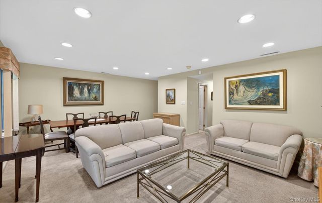 240-17 Oak Park Drive 73A, Douglaston, NY 11362