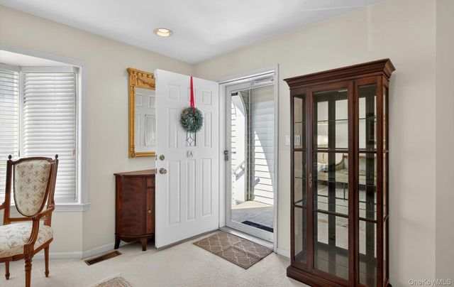 240-17 Oak Park Drive 73A, Douglaston, NY 11362
