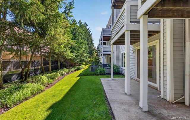 240-17 Oak Park Drive 73A, Douglaston, NY 11362