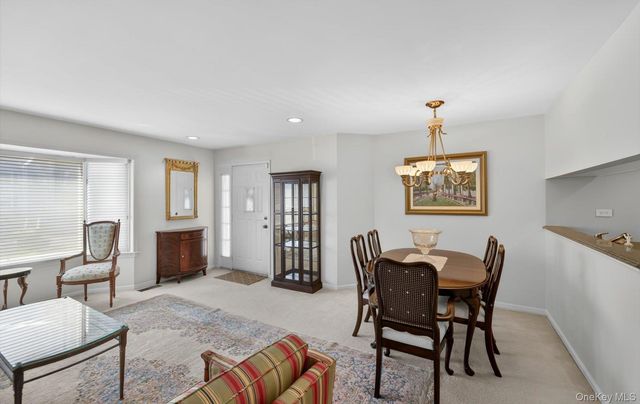 240-17 Oak Park Drive 73A, Douglaston, NY 11362