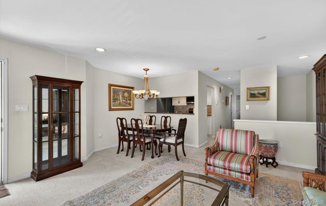 240-17 Oak Park Drive 73A, Douglaston, NY 11362