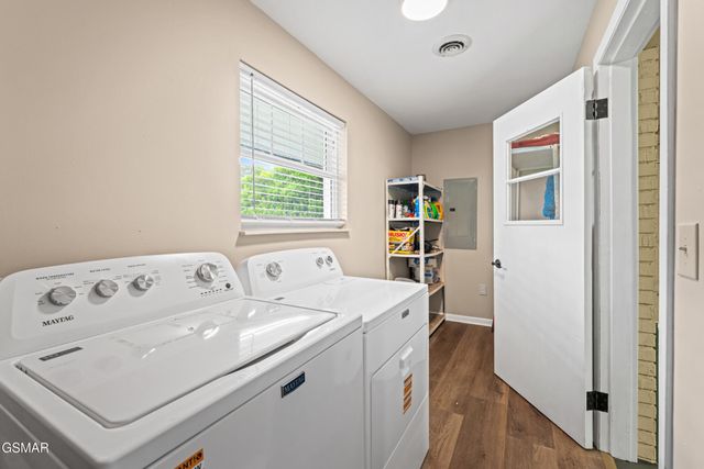 1103 Mayors Drive, Sevierville, TN 37862