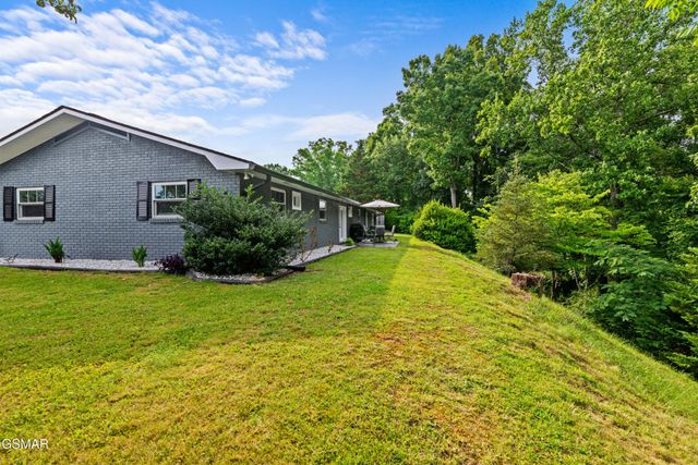 1103 Mayors Drive, Sevierville, TN 37862