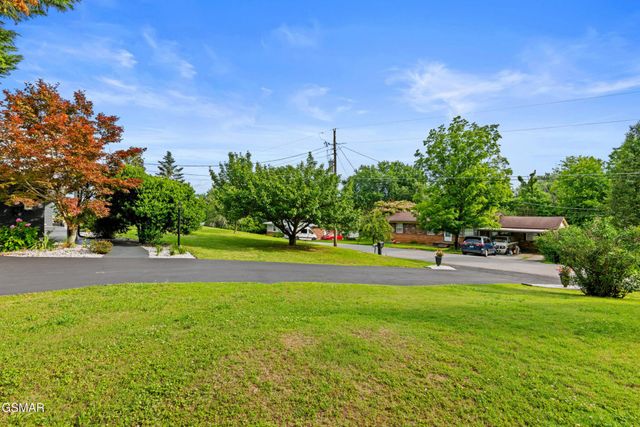 1103 Mayors Drive, Sevierville, TN 37862