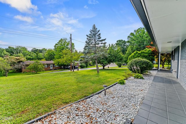 1103 Mayors Drive, Sevierville, TN 37862