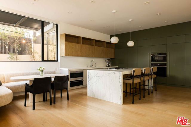 815 N Tigertail Road, Los Angeles, CA 90049