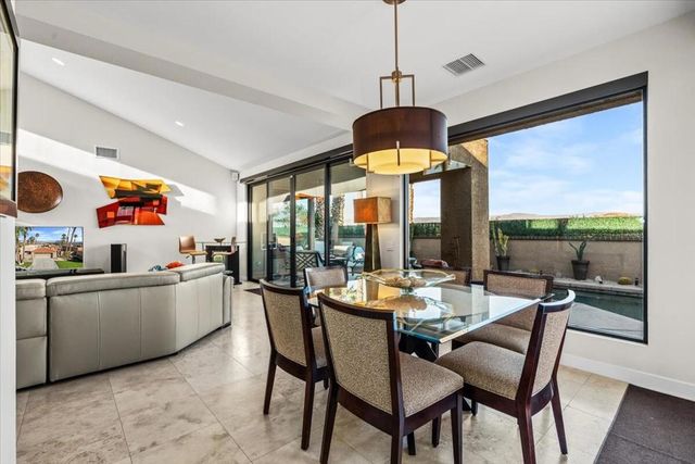 11 Vista Loma Drive, Rancho Mirage, CA 92270