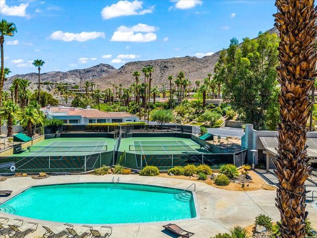 11 Vista Loma Drive, Rancho Mirage, CA 92270