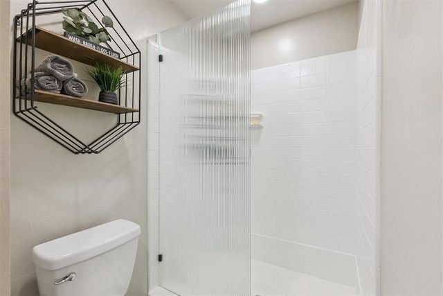 2000 N Anderson Road, Choctaw, OK 73020