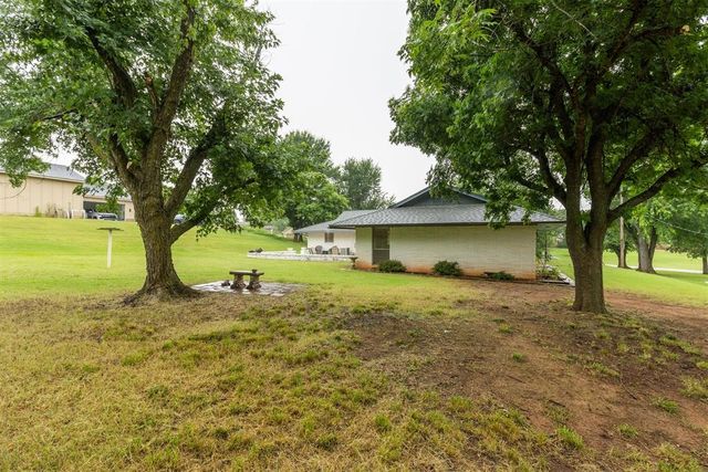 2000 N Anderson Road, Choctaw, OK 73020