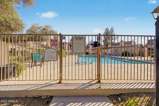 602 N MAY Street 115, Mesa, AZ 85201