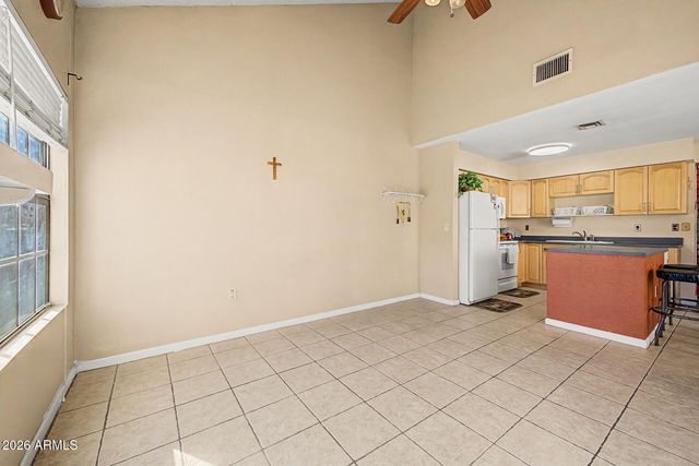 602 N MAY Street 115, Mesa, AZ 85201