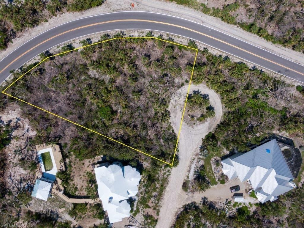355 Cowry CT N, SANIBEL, FL 33957 — photo 2