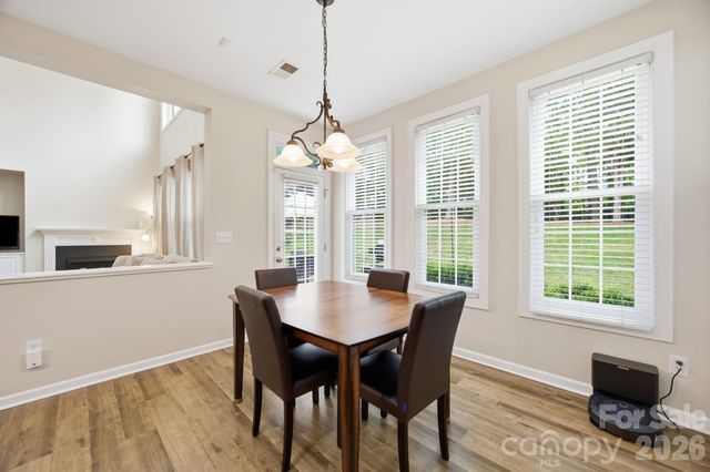 16106 Cloverleaf Court, Charlotte, NC 28277