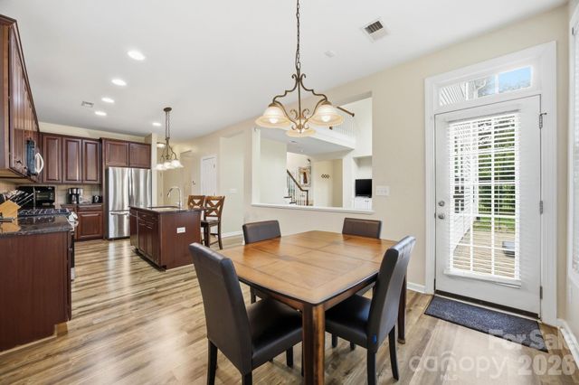 16106 Cloverleaf Court, Charlotte, NC 28277