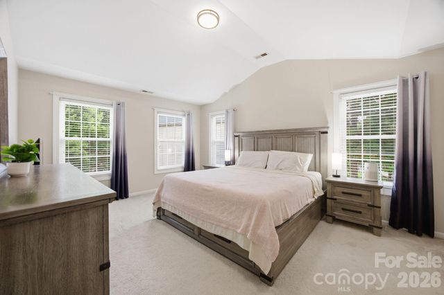 16106 Cloverleaf Court, Charlotte, NC 28277