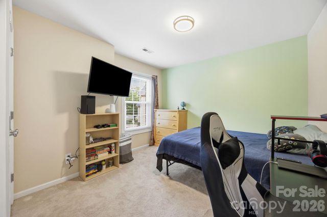 16106 Cloverleaf Court, Charlotte, NC 28277