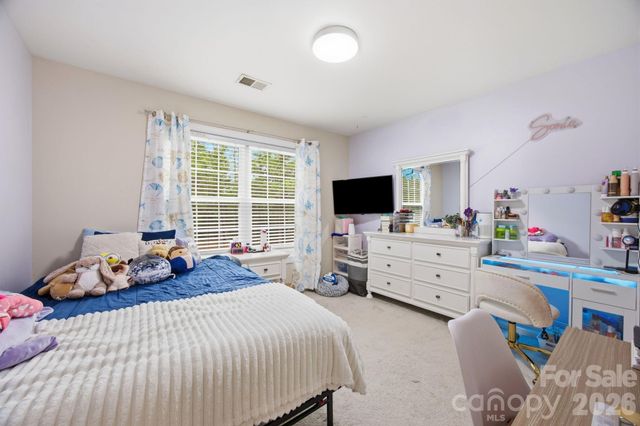 16106 Cloverleaf Court, Charlotte, NC 28277