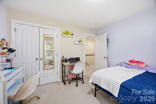 16106 Cloverleaf Court, Charlotte, NC 28277