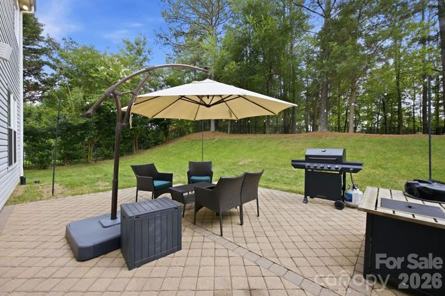 16106 Cloverleaf Court, Charlotte, NC 28277