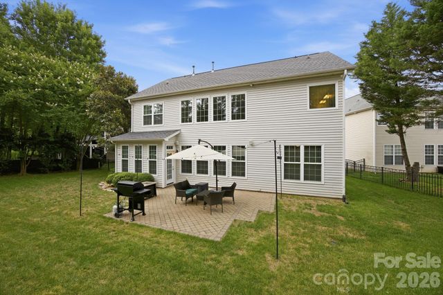 16106 Cloverleaf Court, Charlotte, NC 28277