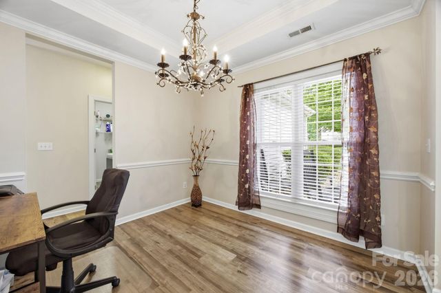 16106 Cloverleaf Court, Charlotte, NC 28277