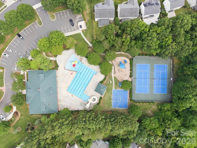 16106 Cloverleaf Court, Charlotte, NC 28277
