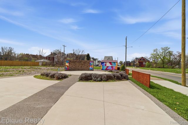 6195 16th Street, Detroit, MI 48208