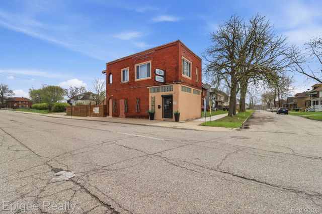6195 16th Street, Detroit, MI 48208