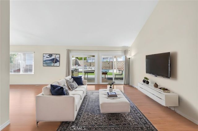 24581 Southhampton Ct, Laguna Hills, CA 92653