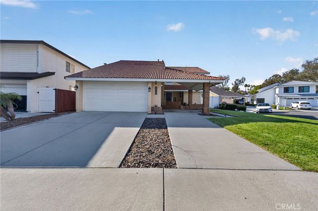 24581 Southhampton Ct, Laguna Hills, CA 92653